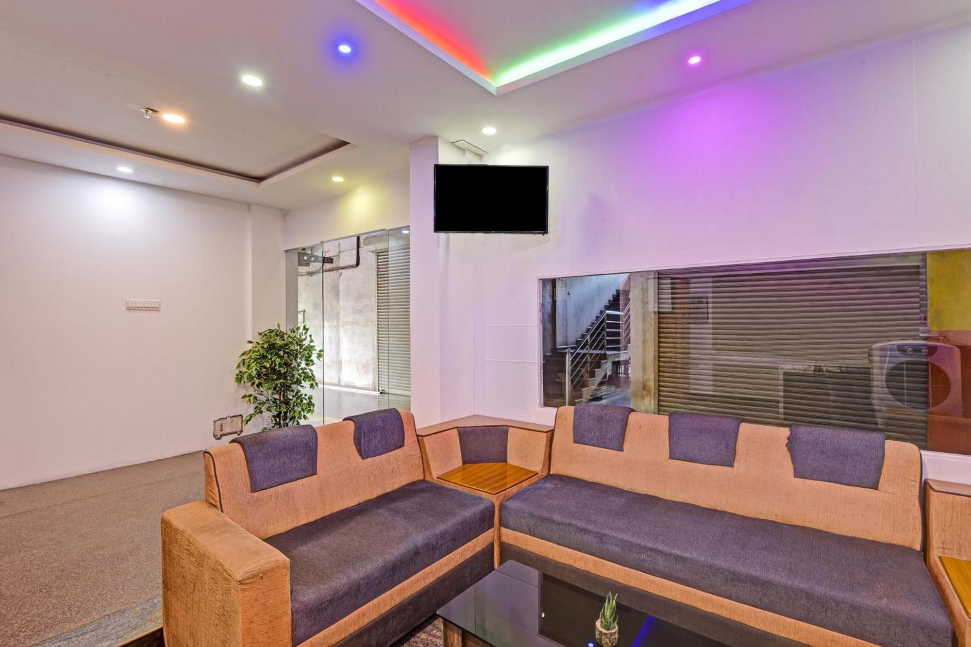 Collection O Express Suites Kakkayam 외부 사진