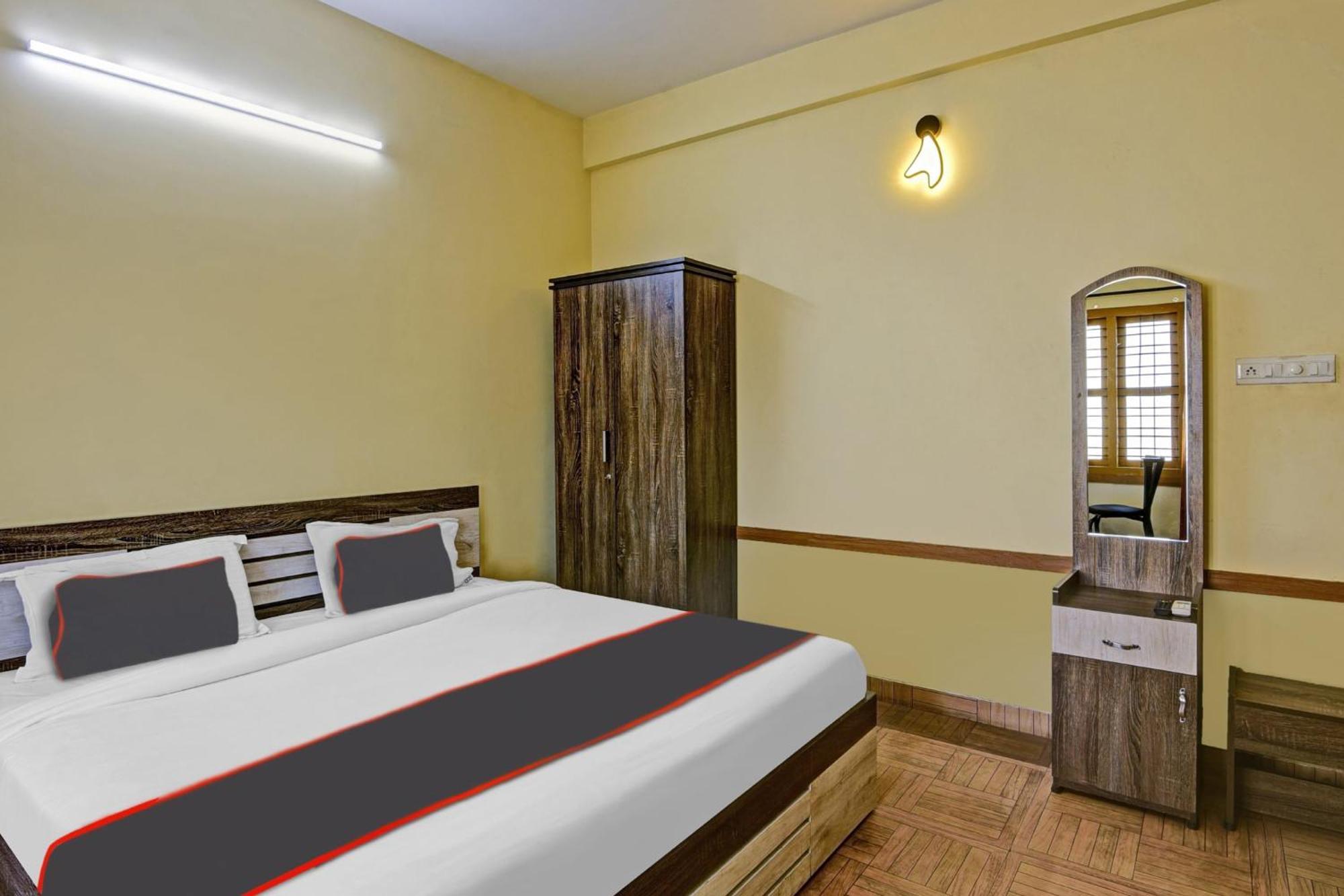Collection O Express Suites Kakkayam 외부 사진